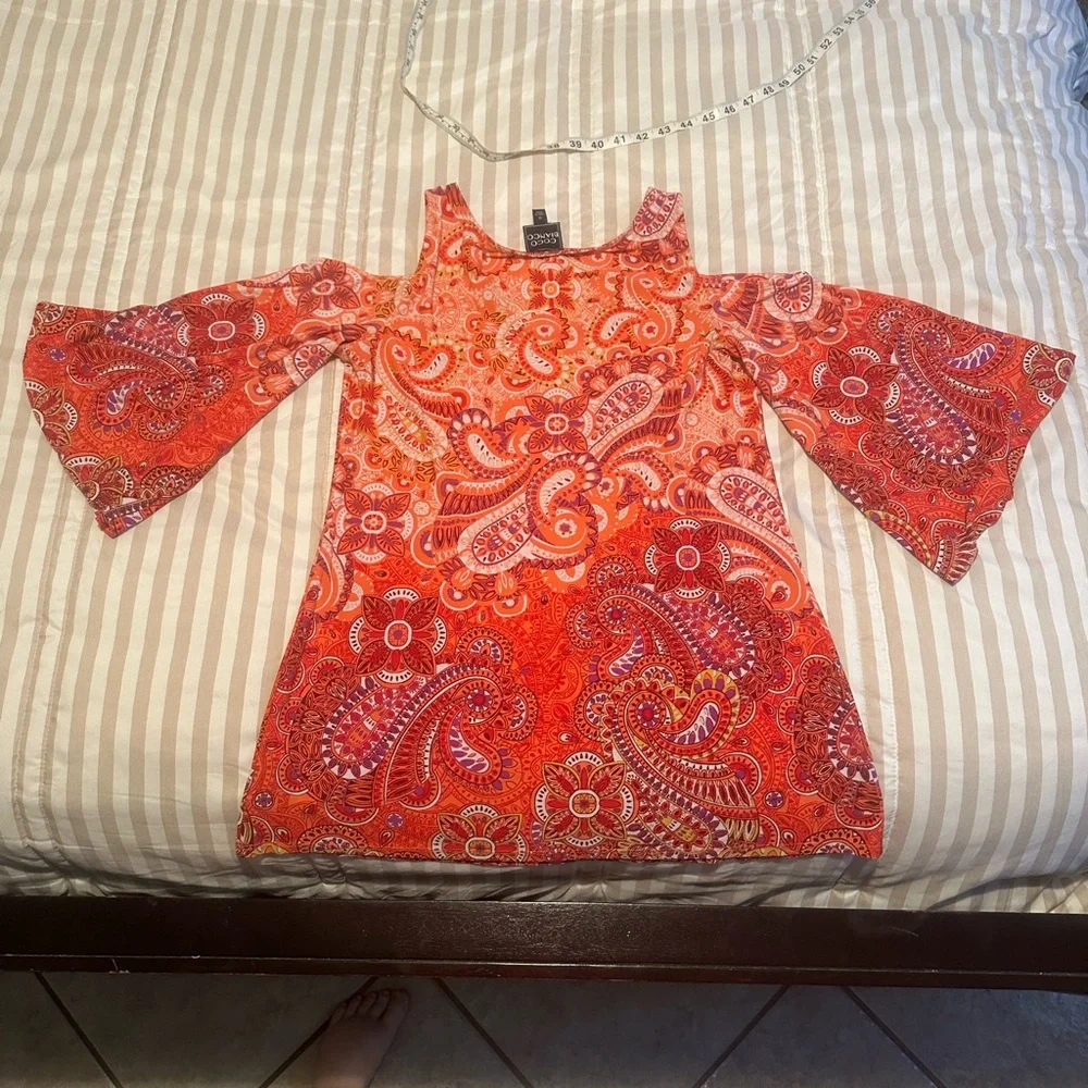Coco Blanco Red Cold Shoulder Paisley Blouse Womens Size M - Picture 11 of 11